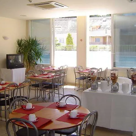 Ξενοδοχείο με διαμερίσματα Inter-hotel Sea Side Park Villeneuve-Loubet