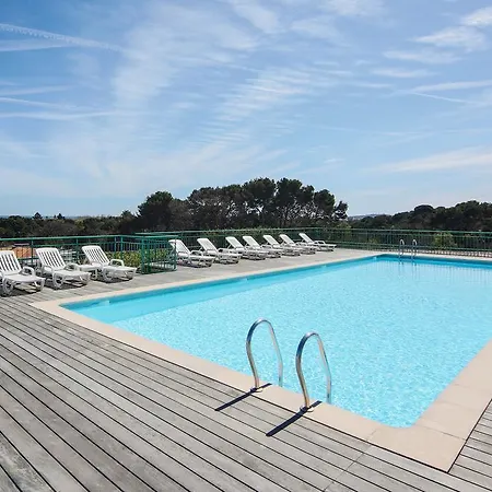 Ξενοδοχείο με διαμερίσματα Inter-hotel Sea Side Park
