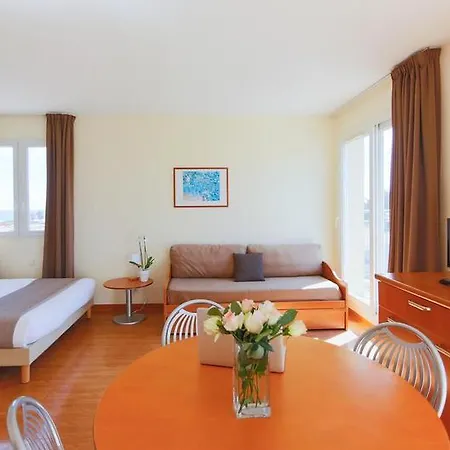 Ξενοδοχείο με διαμερίσματα Inter-hotel Sea Side Park