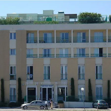 Ξενοδοχείο με διαμερίσματα Inter-hotel Sea Side Park 3*