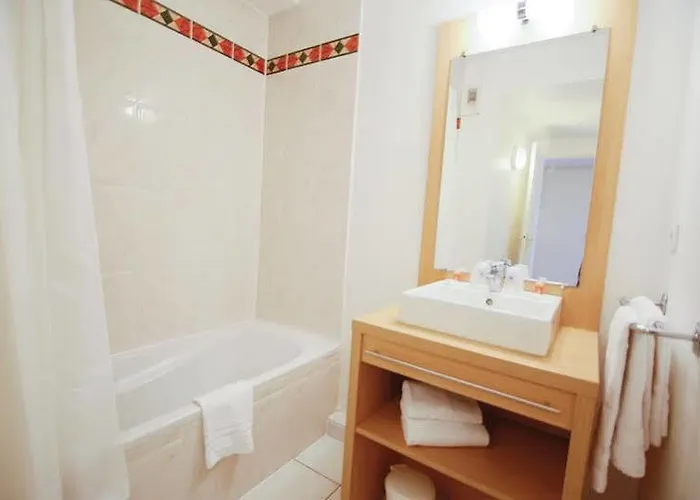 Ξενοδοχείο με διαμερίσματα Inter-hotel Sea Side Park 3*